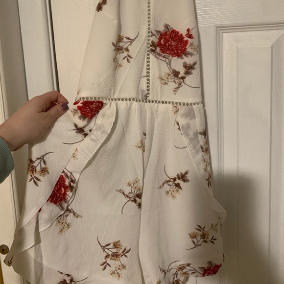 Floral Romper - Picture 5 of 5